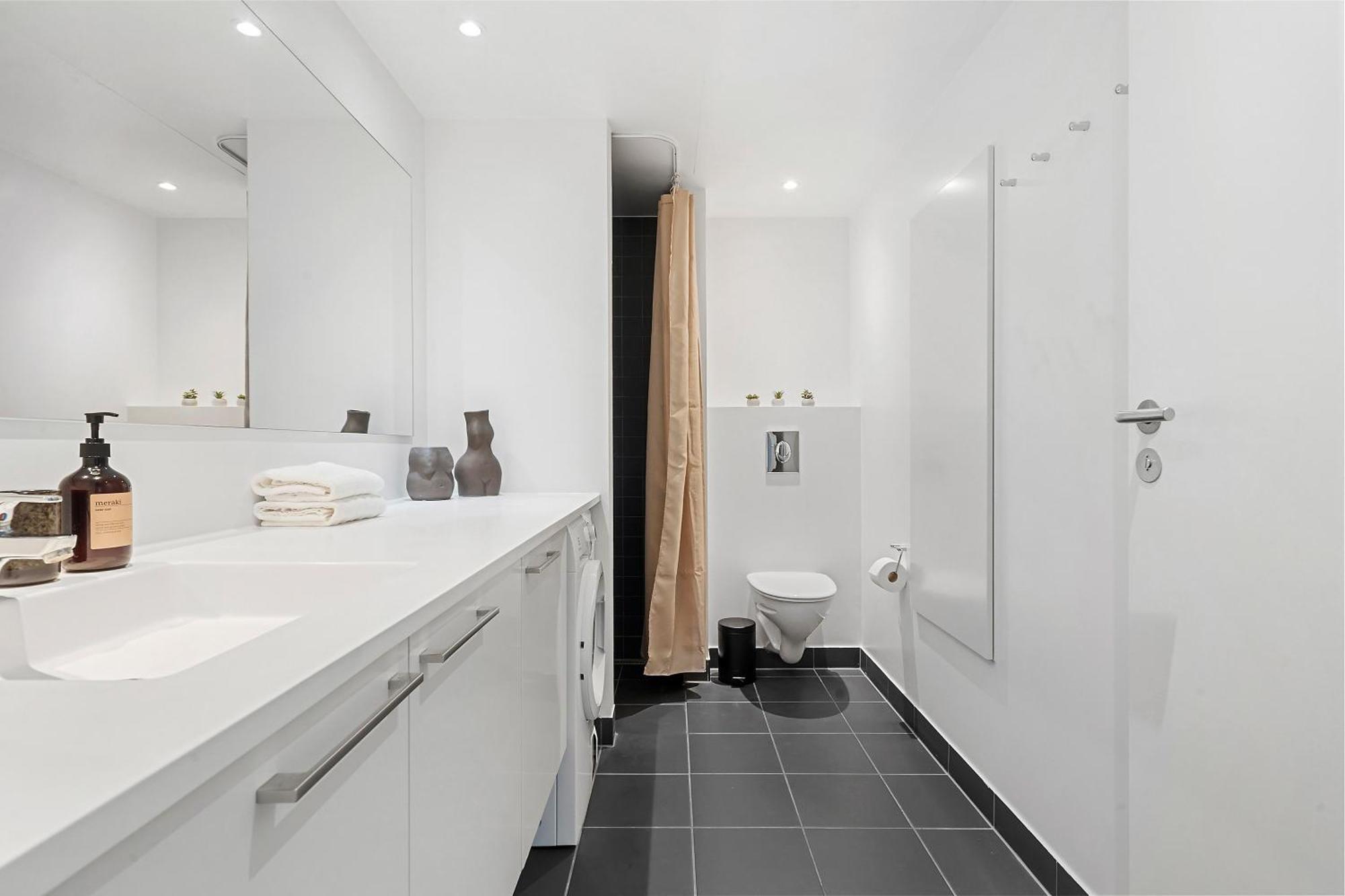 A Stylish Getaway In Modern Surroundings Apartment Aarhus Exterior photo